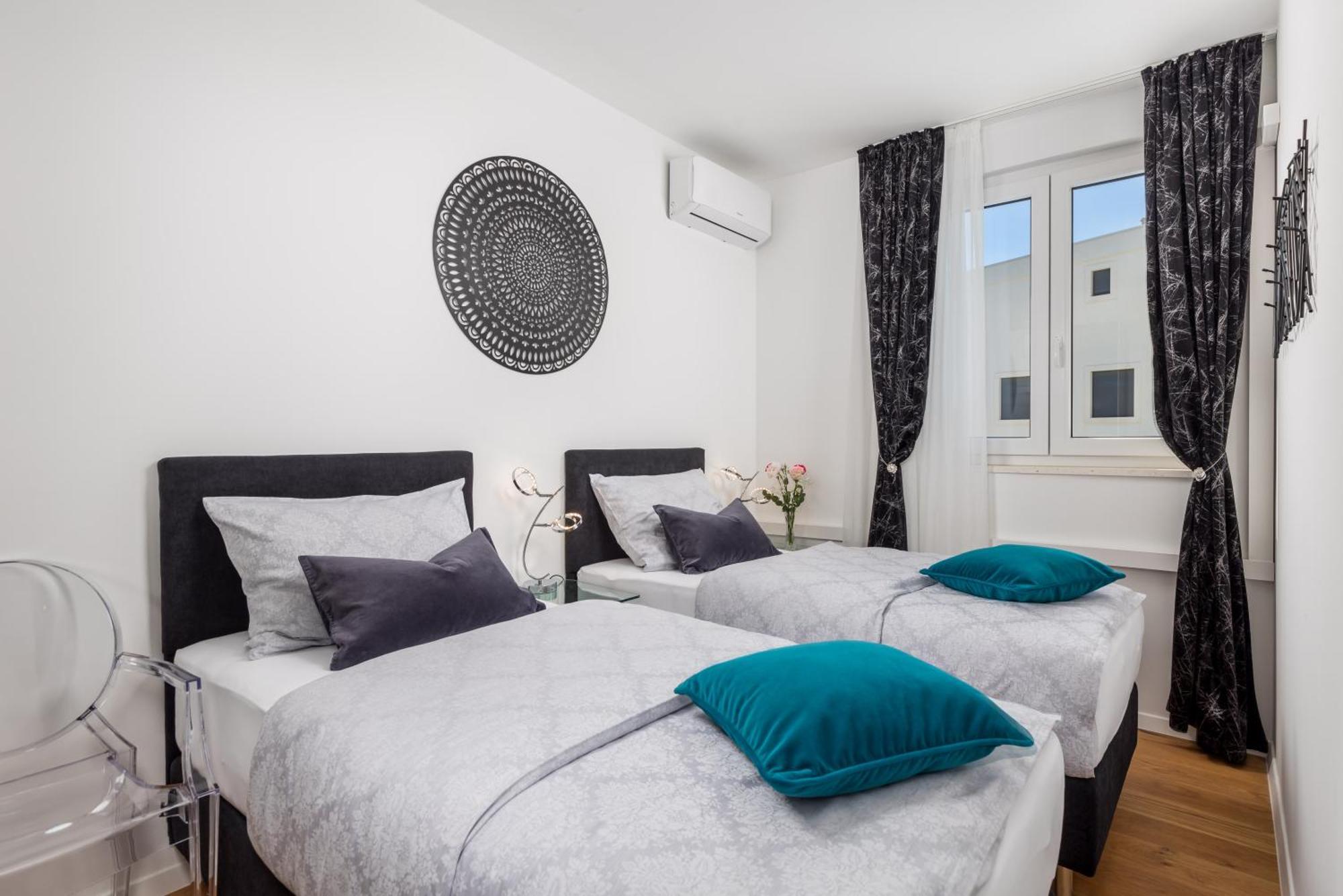 Luxury Apartment Hyperion With Private Pool And Garden Муртер Екстер'єр фото