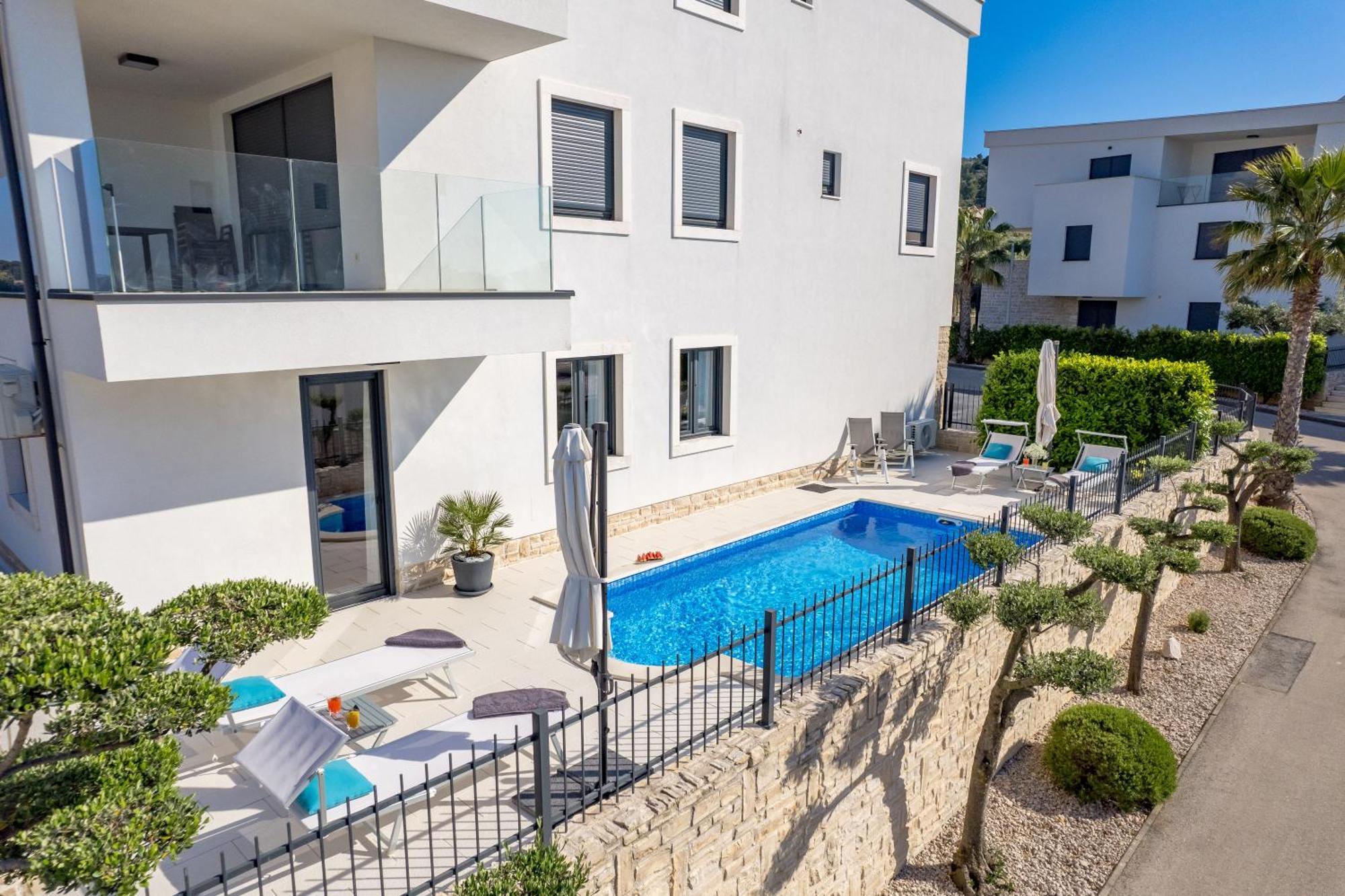 Luxury Apartment Hyperion With Private Pool And Garden Муртер Екстер'єр фото