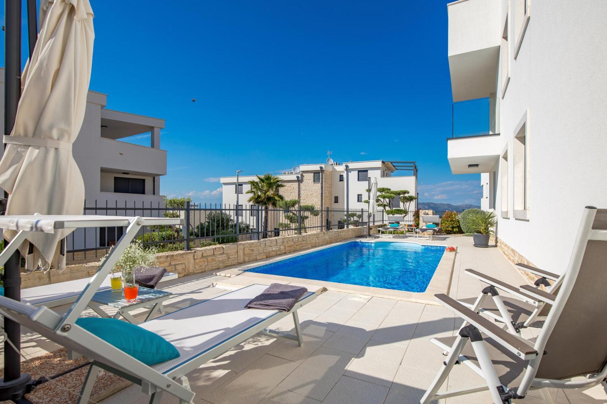 Luxury Apartment Hyperion With Private Pool And Garden Муртер Екстер'єр фото